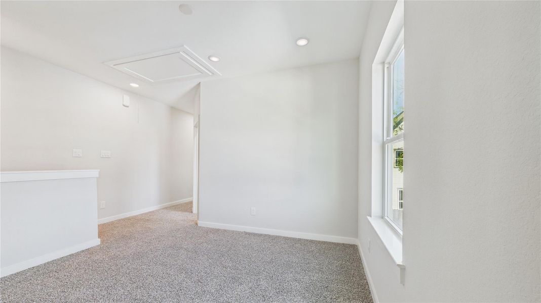 Spacious, unfurnished interior of a new home in , Houston (Image 19).