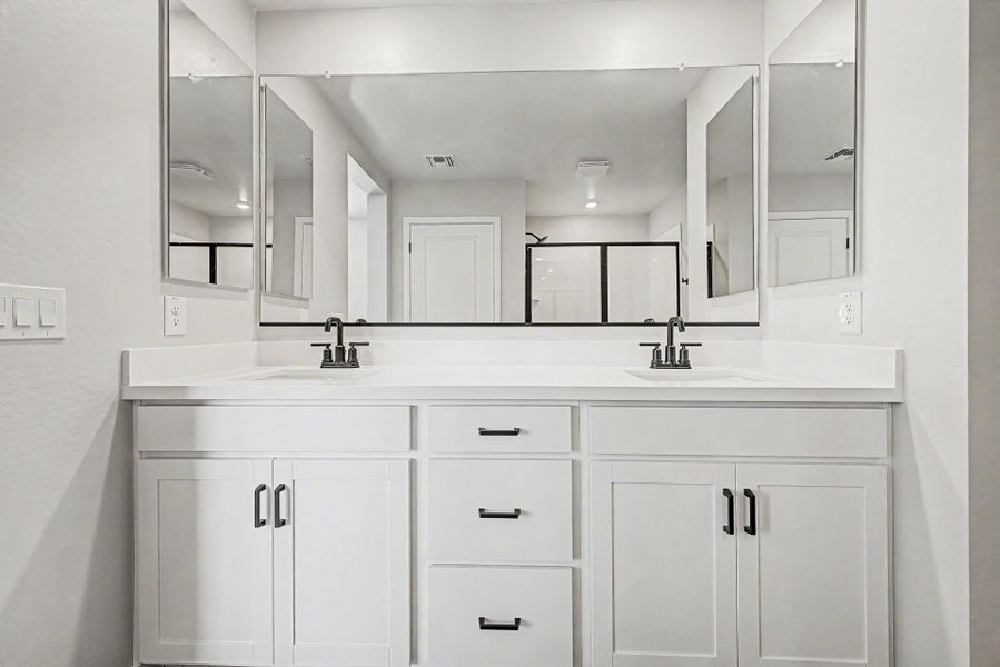 Furnished interior view inside a new home in Citrus Park, Goodyear (Image 5).