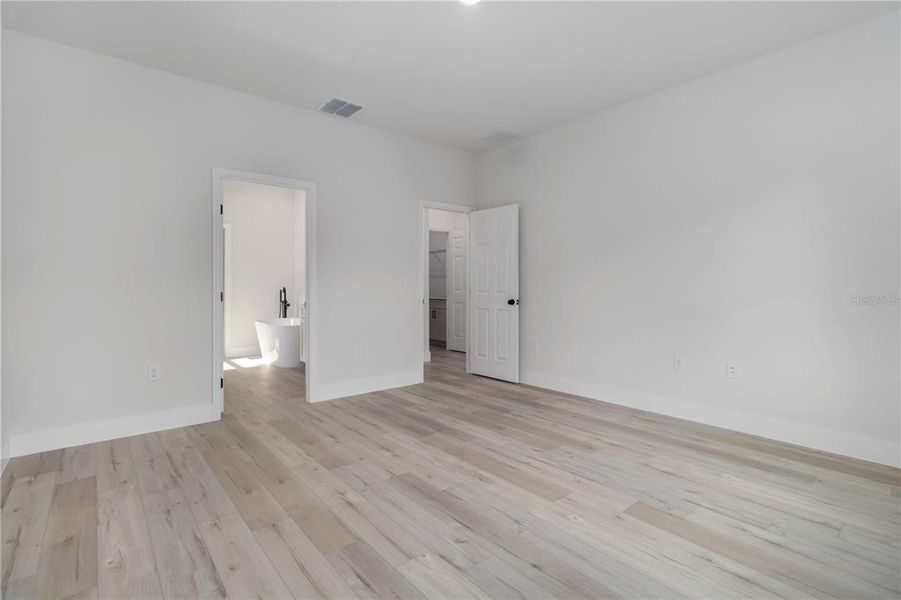 Spacious, unfurnished interior of a new home in , Palm Bay (Image 26). Spacious, unfurnished interior of a new home in , Palm Bay (Image 26).