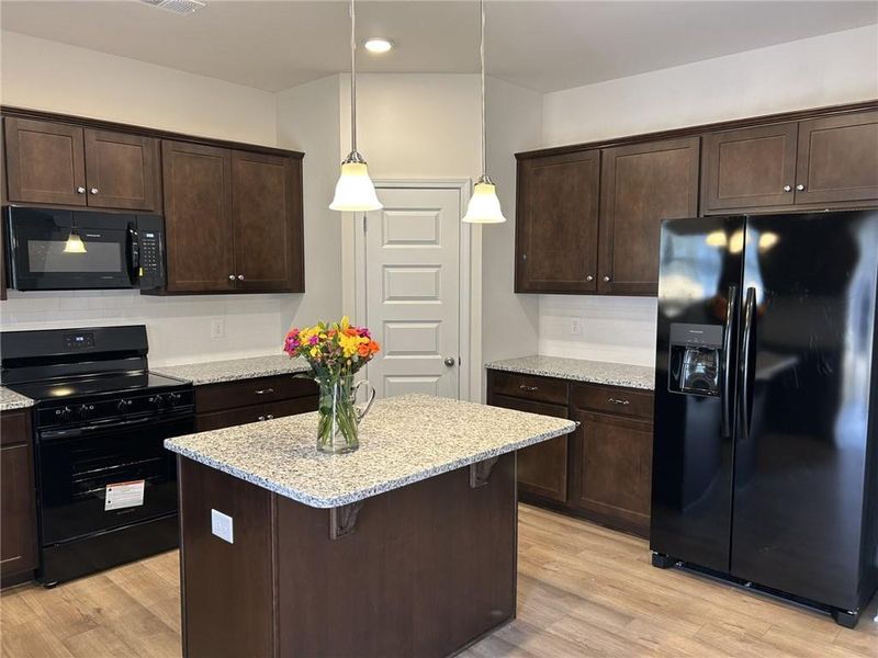 Furnished interior view inside a new home in Emerald Oaks Estates, Rome (Image 7).