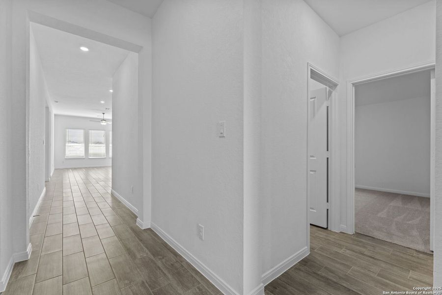 Spacious, unfurnished interior of a new home in Gatehouse: Brookstone II Collection, New Braunfels (Image 21).