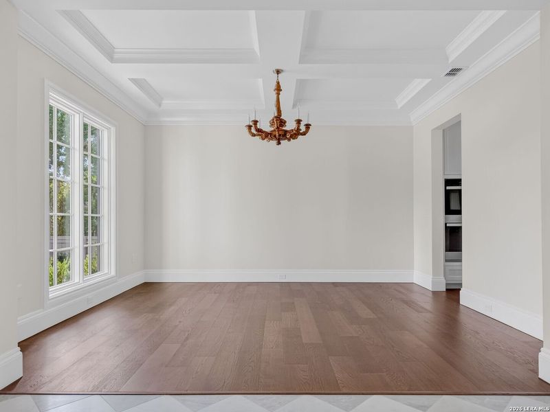 Spacious, unfurnished interior of a new home in , San Antonio (Image 25).