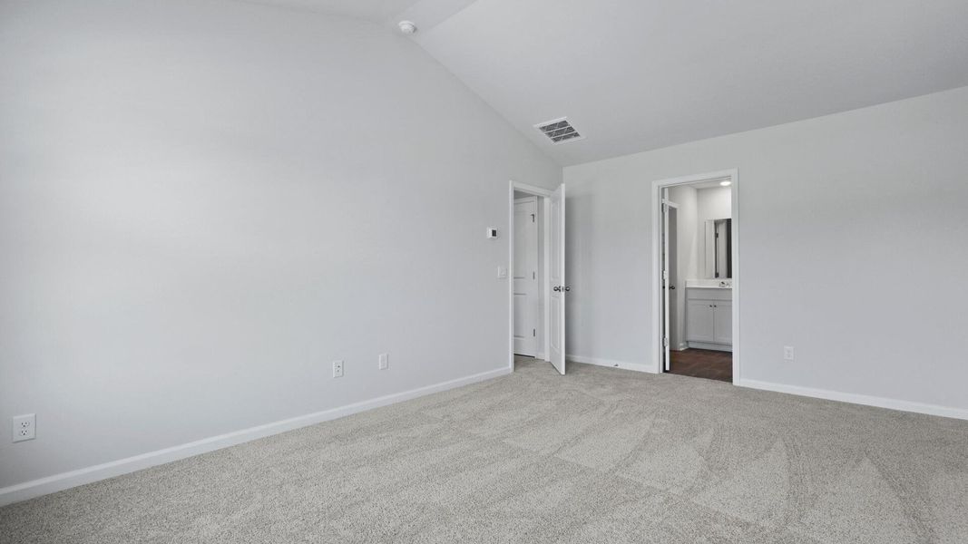 Spacious, unfurnished interior of a new home in Center Pointe, Santee (Image 16).