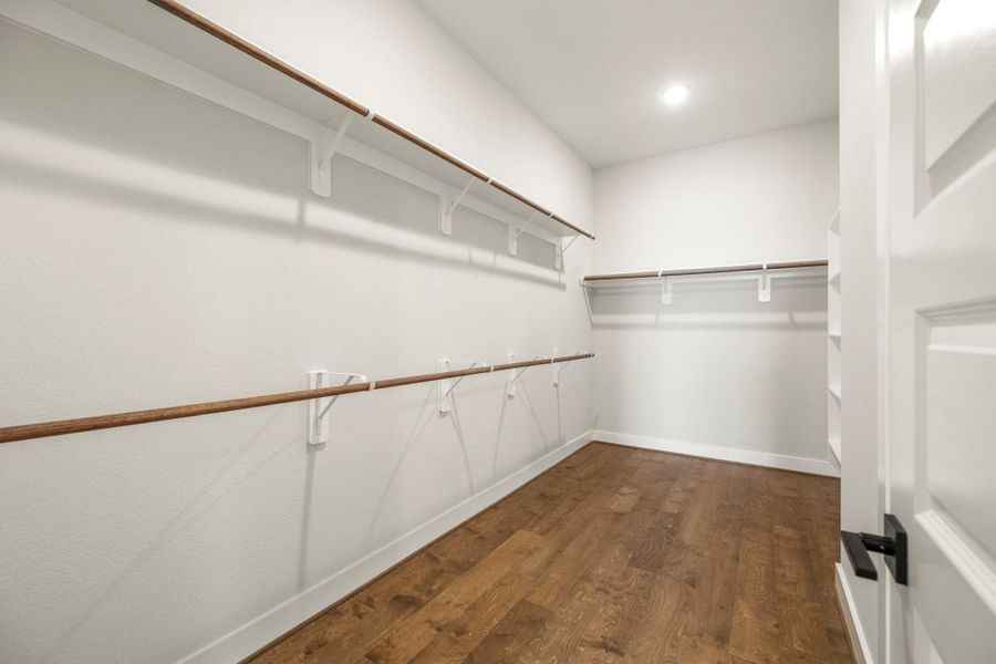 Spacious, unfurnished interior of a new home in Lago Pointe, Seabrook (Image 36). Spacious, unfurnished interior of a new home in Lago Pointe, Seabrook (Image 36).
