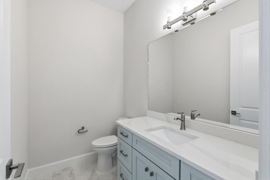 Representative furnished interior of a home built from the Bayview by SeaGate Homes in Beachview Cove, Ormond Beach (Image 6).