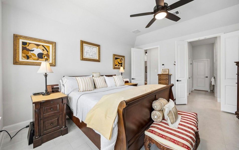 Furnished interior view inside a new home in Mavera, Conroe (Image 24).