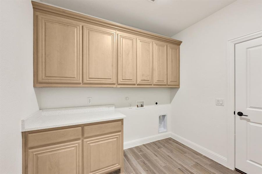 Furnished interior view inside a new home in Rockwood 90, Mansfield (Image 18). Furnished interior view inside a new home in Rockwood 90, Mansfield (Image 18).