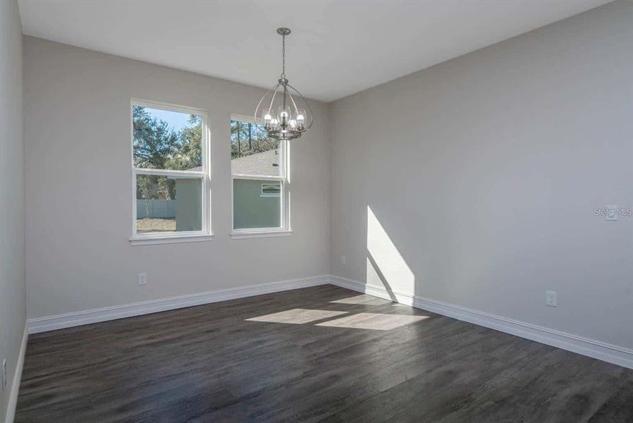 Spacious, unfurnished interior of a new home in , Ocala (Image 7).