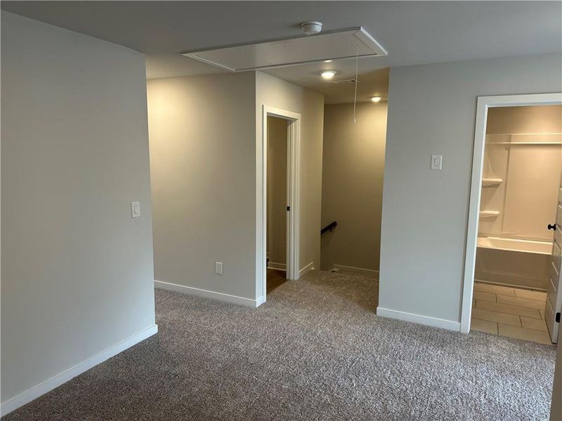 Spacious, unfurnished interior of a new home in Millstone at Mundy Mill, Gainesville (Image 16).