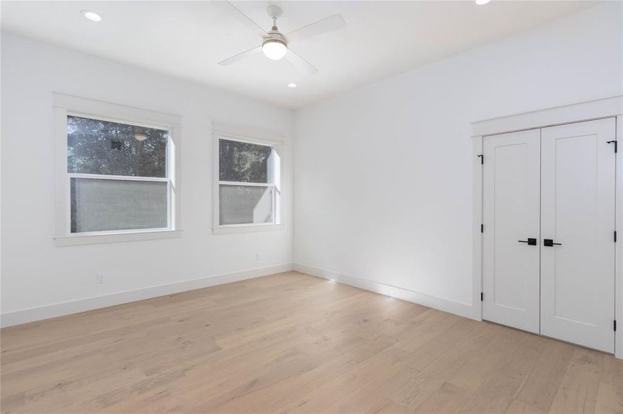 Spacious, unfurnished interior of a new home in , Tyler (Image 24).