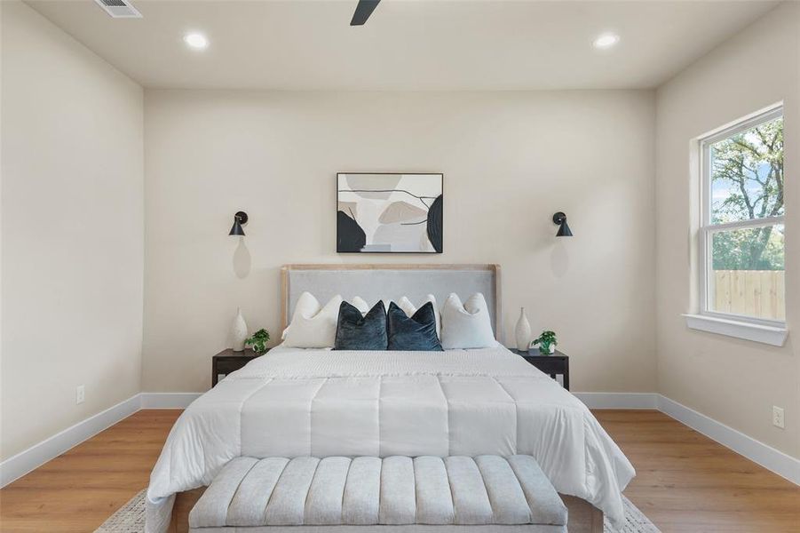 Furnished interior view inside a new home in , Dallas (Image 18). Furnished interior view inside a new home in , Dallas (Image 18).
