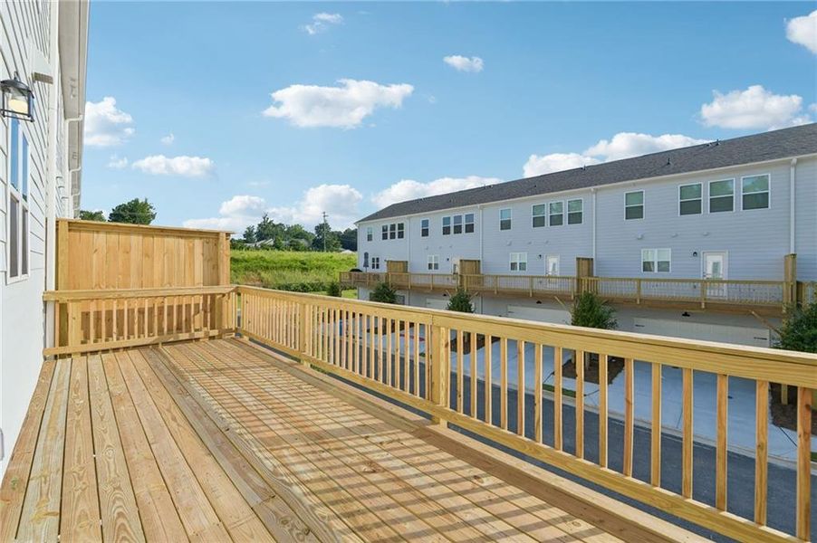 Exterior details and patio area of a home in Chandler Run, Tucker (Image 23).