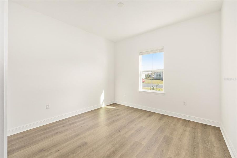 Spacious, unfurnished interior of a new home in , Ocala (Image 37).