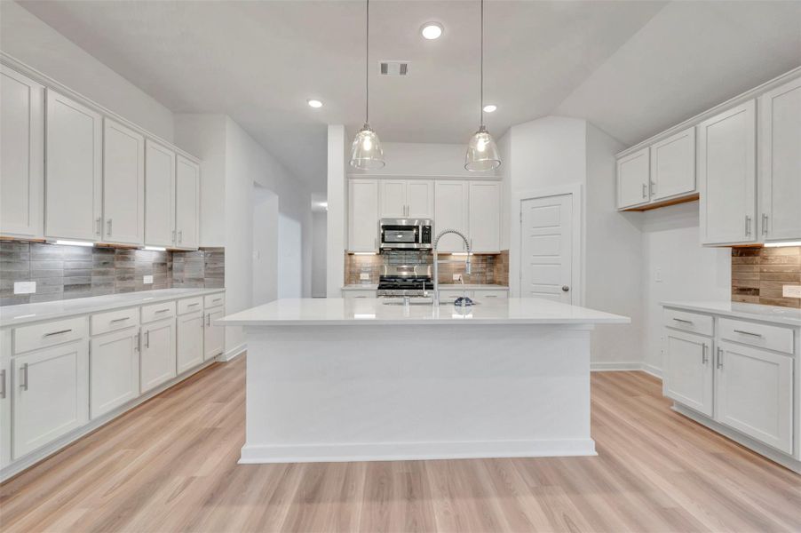 Furnished interior view inside a new home in Moran Ranch, Willis (Image 8).