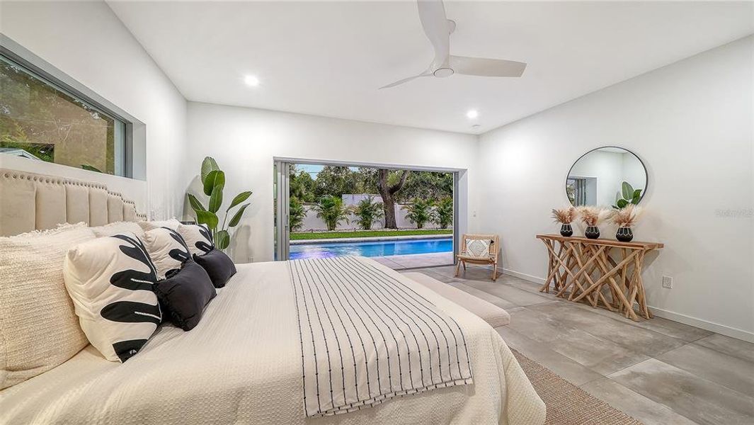 Furnished interior view inside a new home in , Sarasota (Image 52).