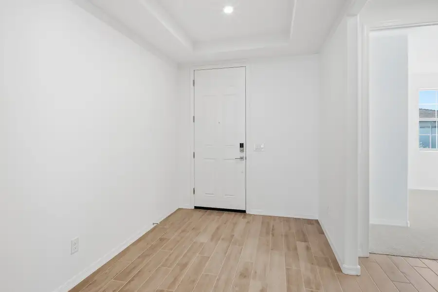 Spacious, unfurnished interior of a new home in Marbella at Windrose, Waddell (Image 45). Spacious, unfurnished interior of a new home in Marbella at Windrose, Waddell (Image 45).