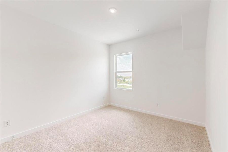 Spacious, unfurnished interior of a new home in Solterra Texas, Mesquite (Image 22).