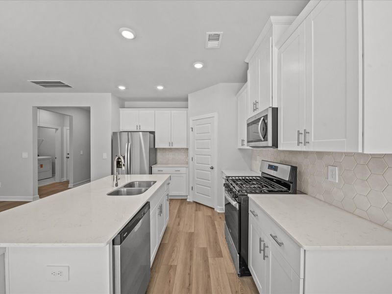 Furnished interior view inside a new home in Vickery Station, Woodruff (Image 5).