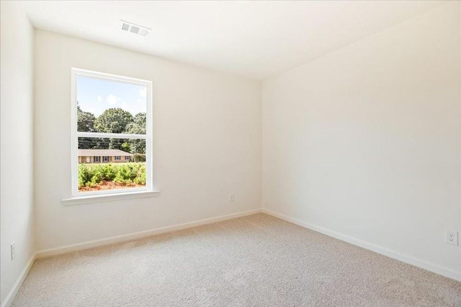 Spacious, unfurnished interior of a new home in Old Salem Crossing, Conyers (Image 23).