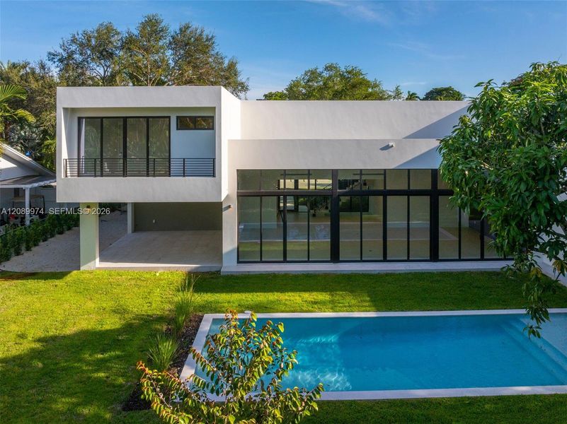 Exterior details and patio area of a home in , South Miami (Image 33).
