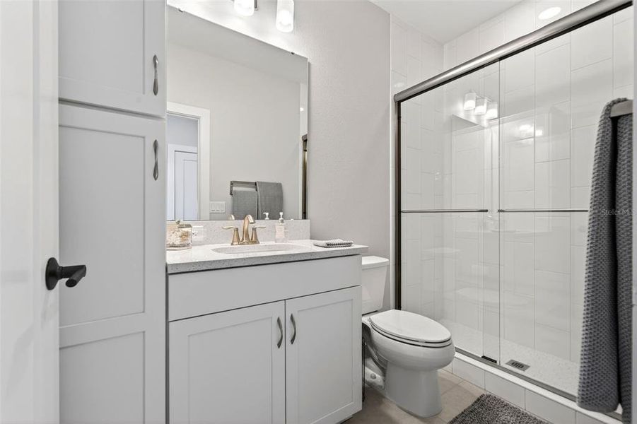 Furnished interior view inside a new home in , Venice (Image 50).