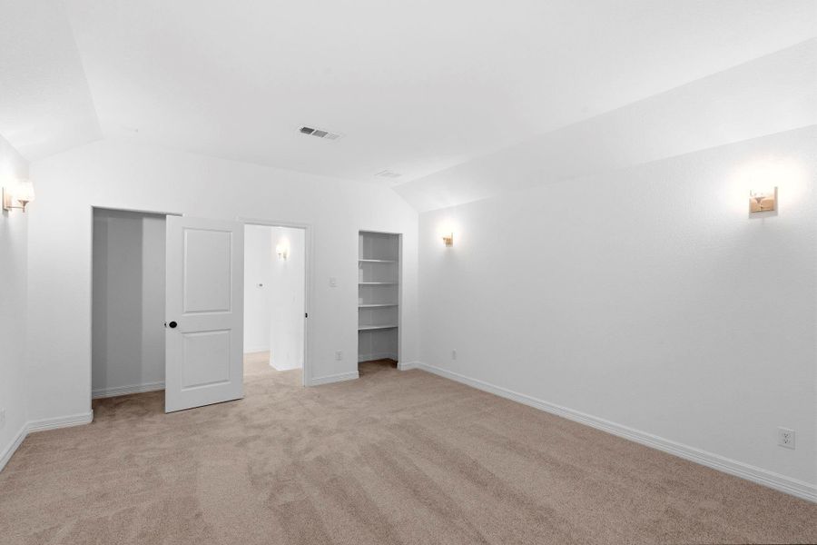 Spacious, unfurnished interior of a new home in Austin Point, Richmond (Image 37).