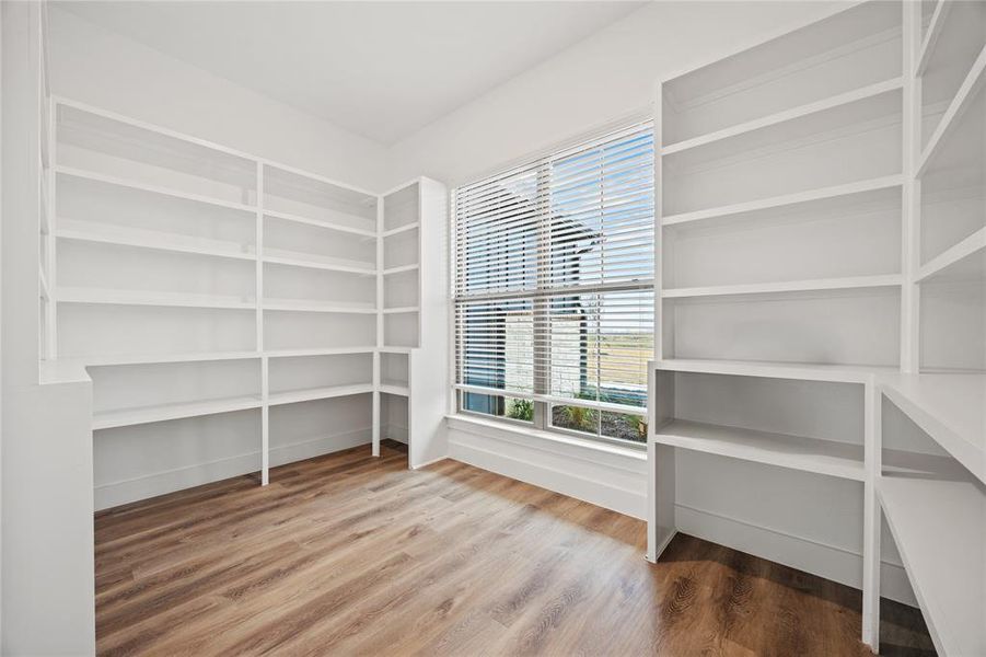 Spacious, unfurnished interior of a new home in , Sanger (Image 12).