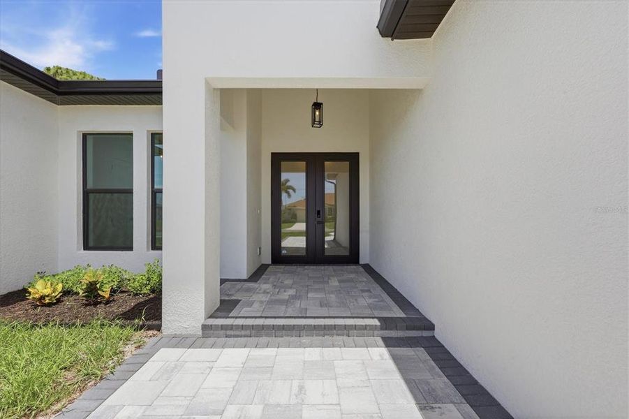 Exterior details and patio area of a home in , Rotonda West (Image 32).