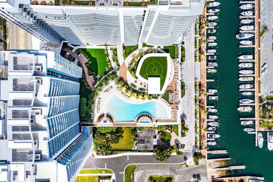 052-220LakeShoreDrive-702-LakePark-FL-33 052-220LakeShoreDrive-702-LakePark-FL-33