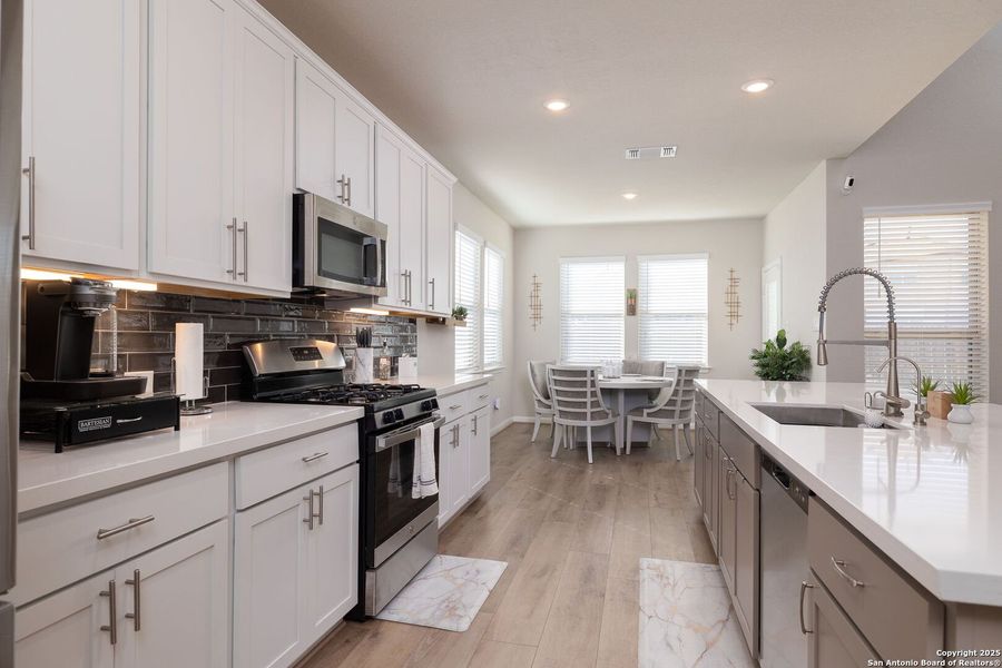Furnished interior view inside a new home in Rhine Valley, Schertz (Image 17).