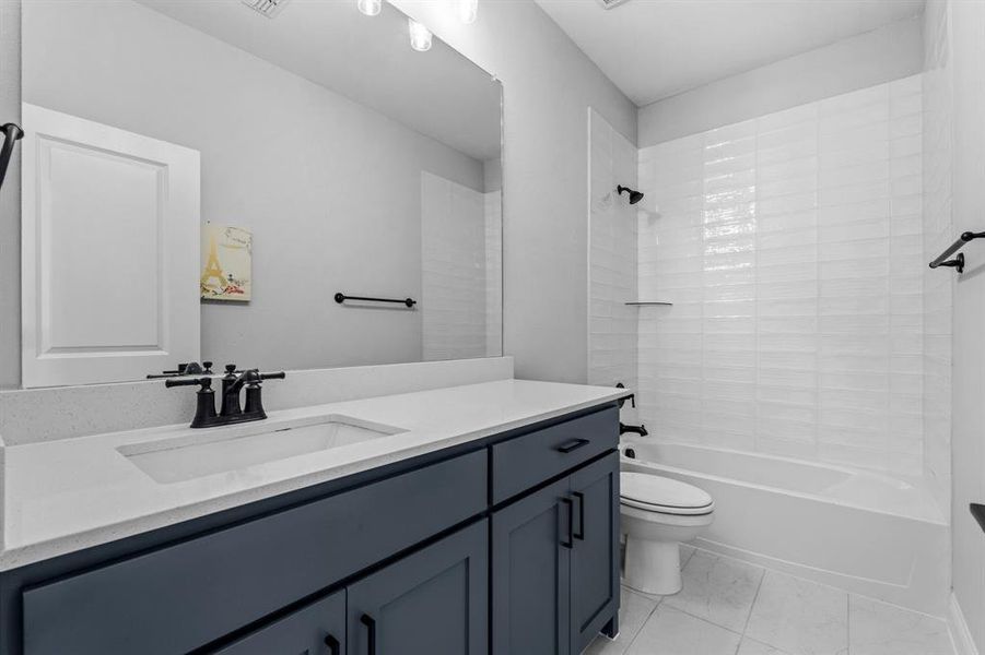 Furnished interior view inside a new home in Lexington Frisco, Frisco (Image 17).