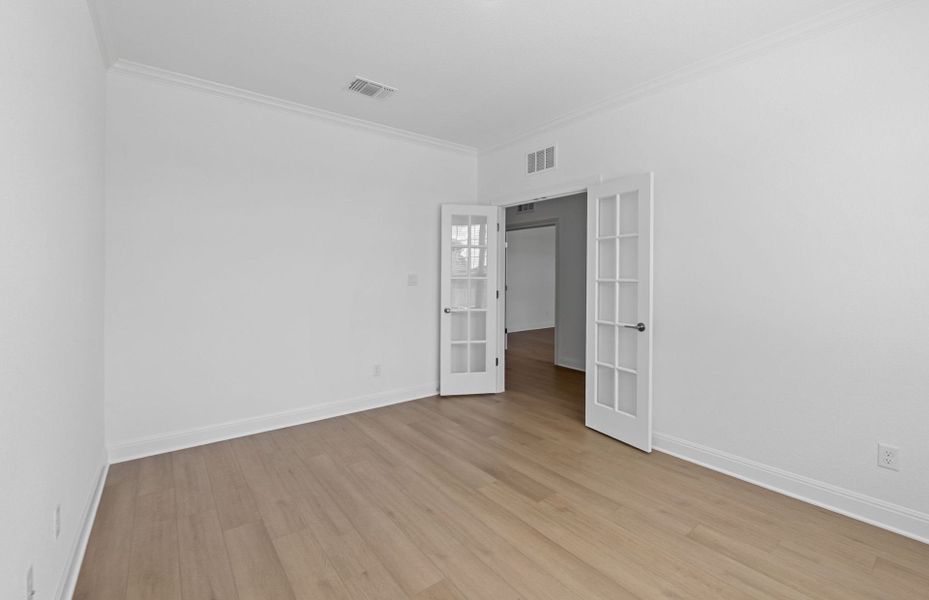 Spacious, unfurnished interior of a new home in Bluffview Reserve, Leander (Image 45).