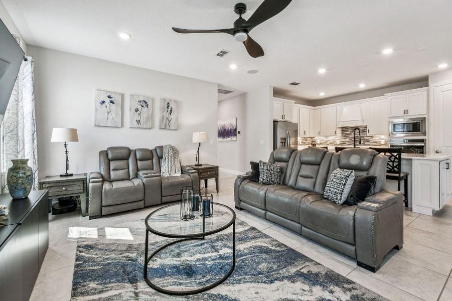 Furnished interior view inside a new home in , Land O' Lakes (Image 9).