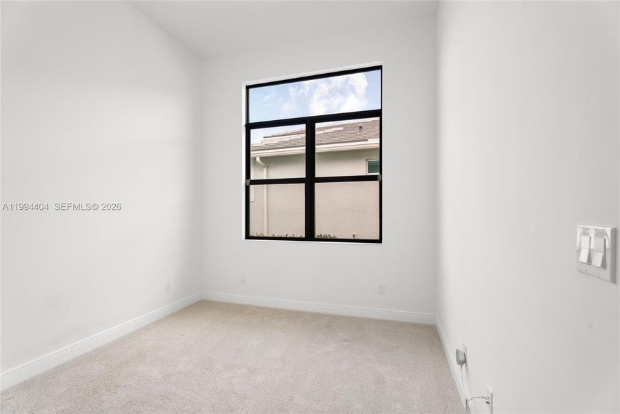 Spacious, unfurnished interior of a new home in , Port St. Lucie (Image 25).