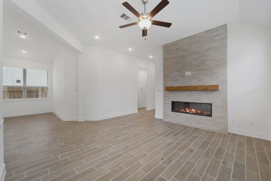 Image 39 representing the Augusta by Chesmar Homes in Riceland Alley Loads, Mont Belvieu, TX.