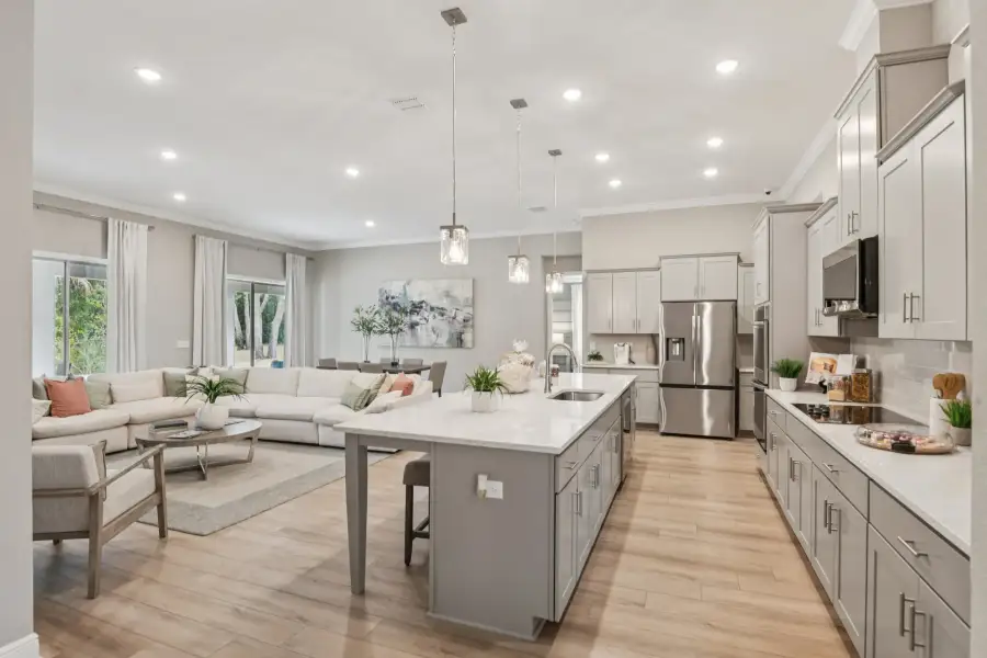 Furnished interior view inside a new home in Sugarmill Woods, Homosassa (Image 10).