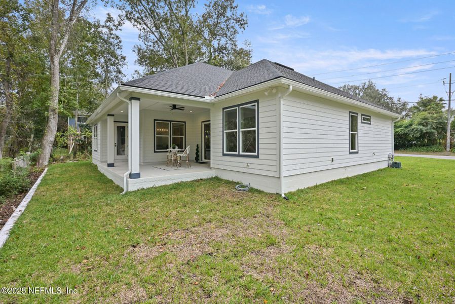 Exterior details and patio area of a home in , Jacksonville (Image 42).