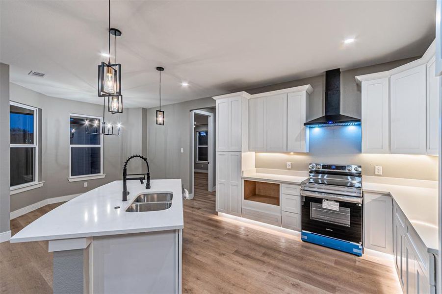 Furnished interior view inside a new home in , Dallas (Image 11). Furnished interior view inside a new home in , Dallas (Image 11).