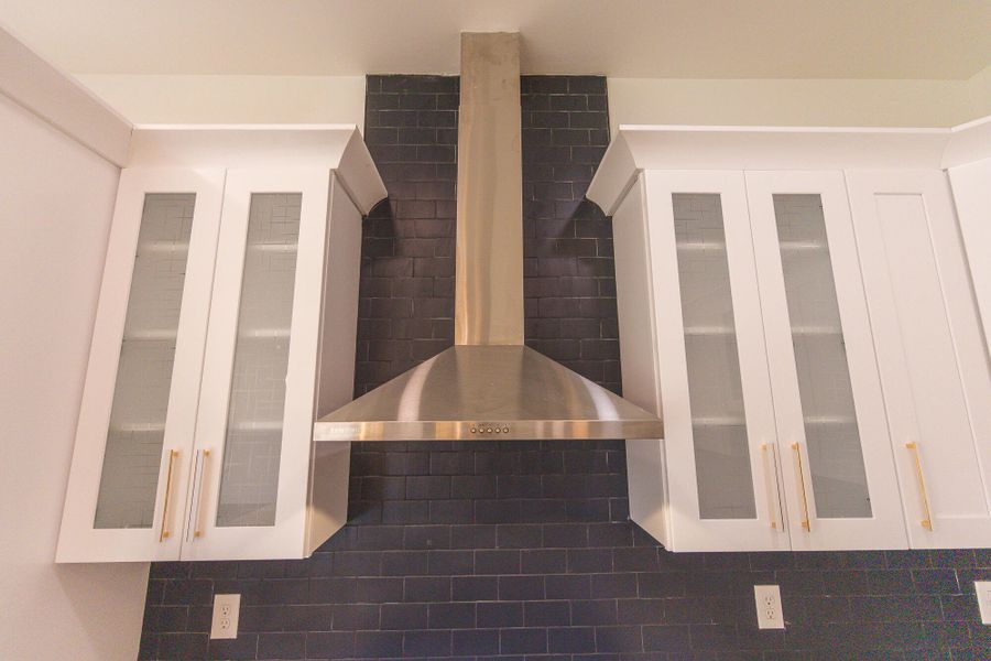 Close-up of interior finishes inside a home in , North Charleston (Image 48).