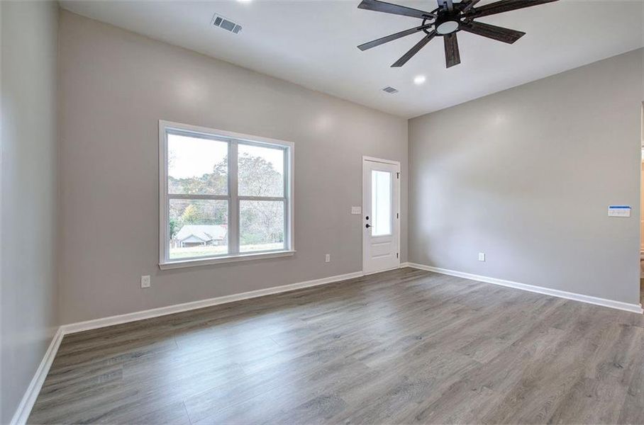 Spacious, unfurnished interior of a new home in , Cartersville (Image 19). Spacious, unfurnished interior of a new home in , Cartersville (Image 19).