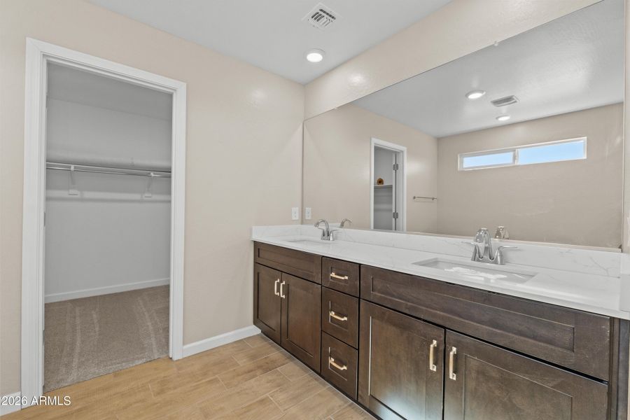 16805 W Cavedale Dr-30