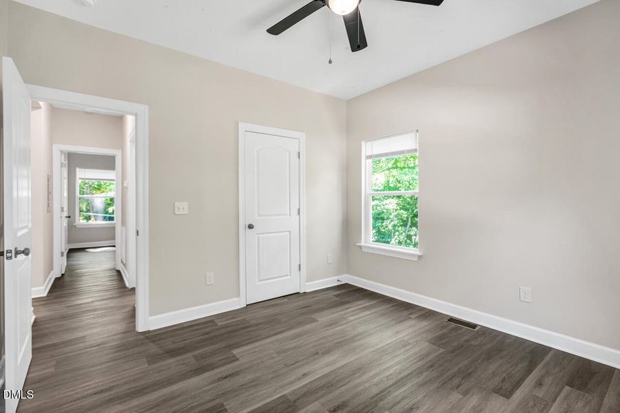 2nd bedroom