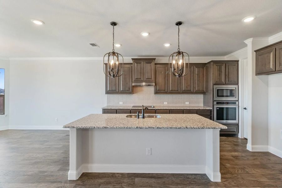 Image 165 representing the Concept 2373 by Landsea Homes in Coyote Crossing, Godley, TX. Image 165 representing the Concept 2373 by Landsea Homes in Coyote Crossing, Godley, TX.