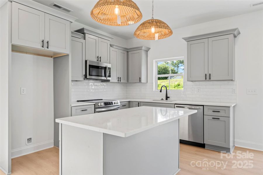 Furnished interior view inside a new home in , Kannapolis (Image 7).