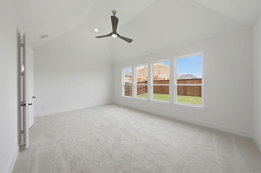 Spacious, unfurnished interior of a new home in Estates at Rockhill, Frisco (Image 34).