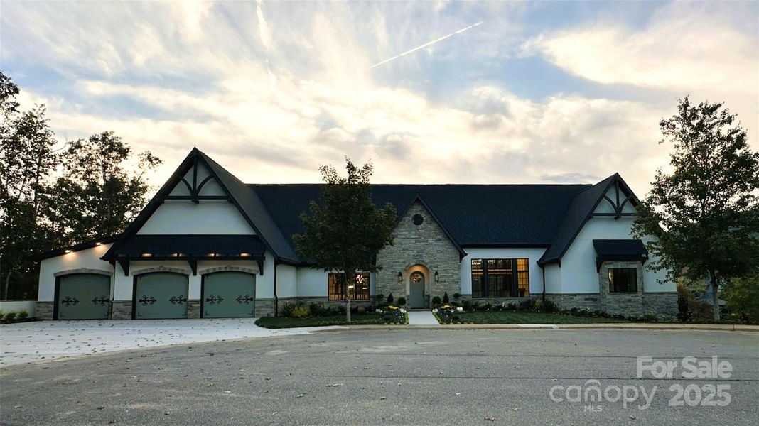 Image 43 of a home in . Image 43 of a home in .