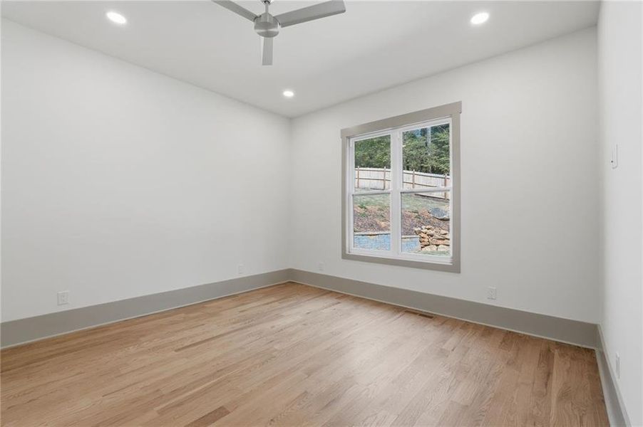 Spacious, unfurnished interior of a new home in , Roswell (Image 39).