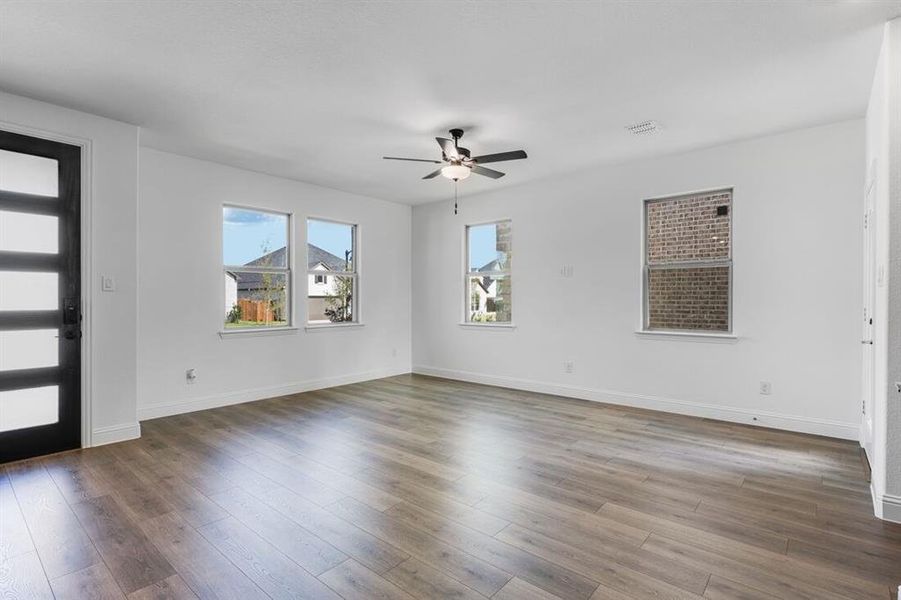 3321 Little Bluestem Road ~ Ready Now 3321 Little Bluestem Road ~ Ready Now