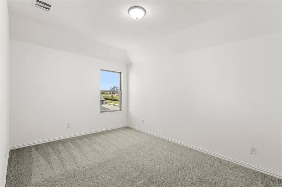 Spacious, unfurnished interior of a new home in Gateway Parks, Forney (Image 25).