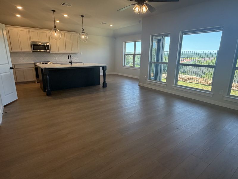 Spacious, unfurnished interior of a new home in Stoneview, Glen Rose (Image 16). Spacious, unfurnished interior of a new home in Stoneview, Glen Rose (Image 16).